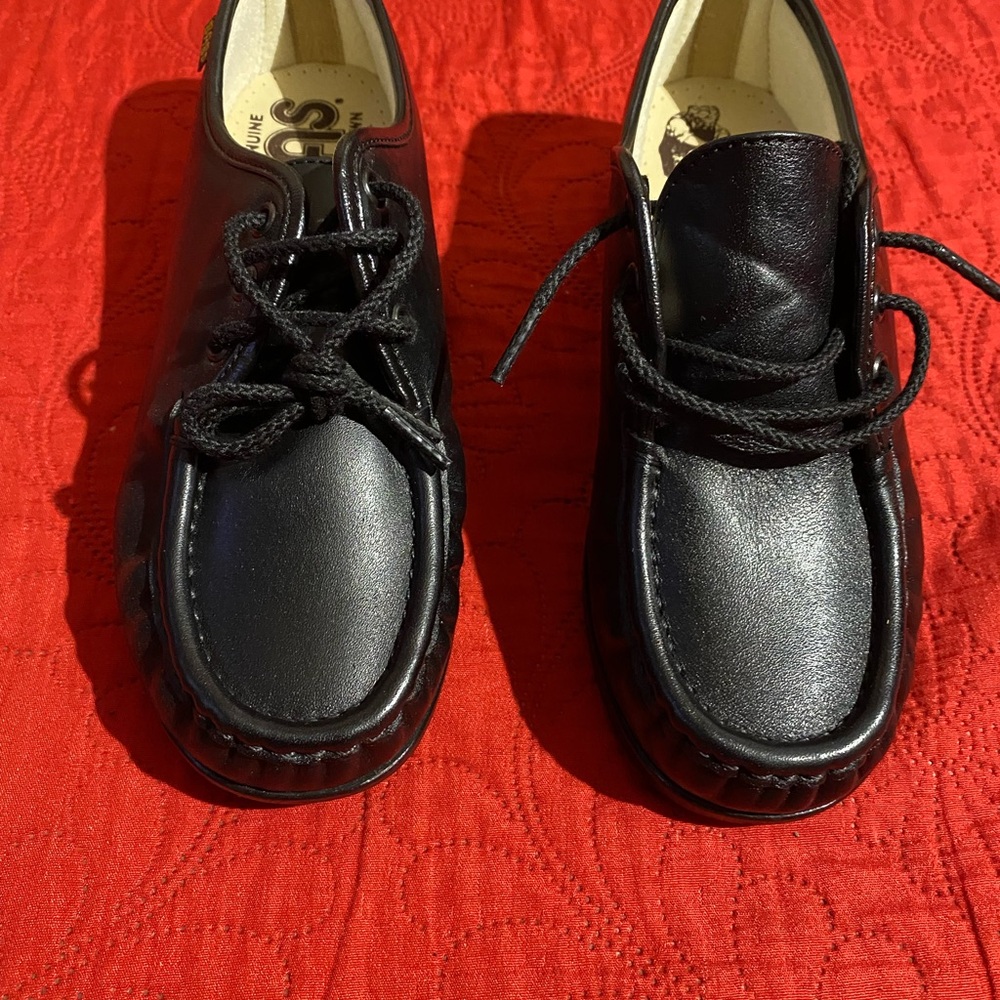 SAS Black Leather Athletic Shoes